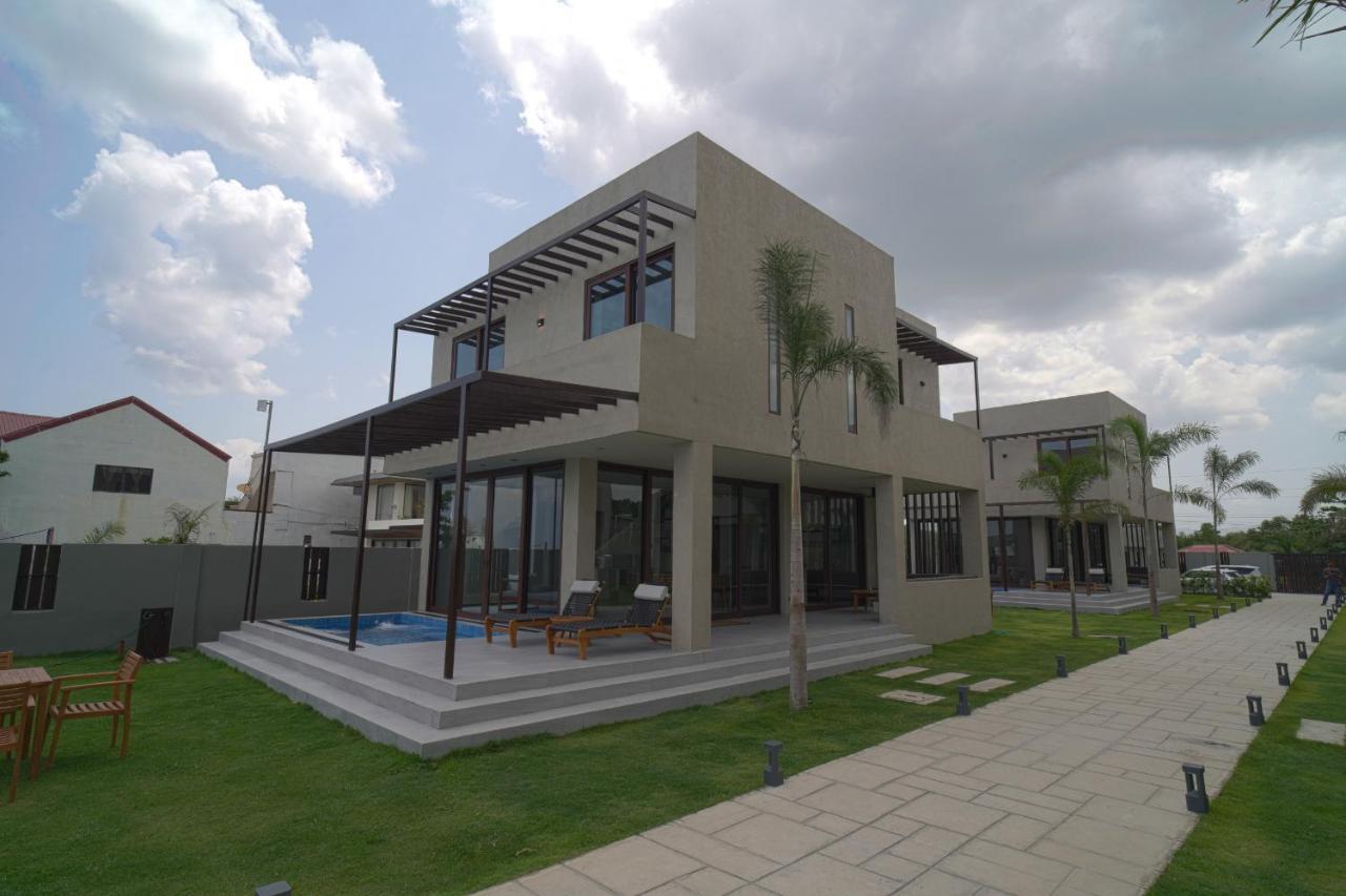 Araya Beach Casas Batangas Exterior photo
