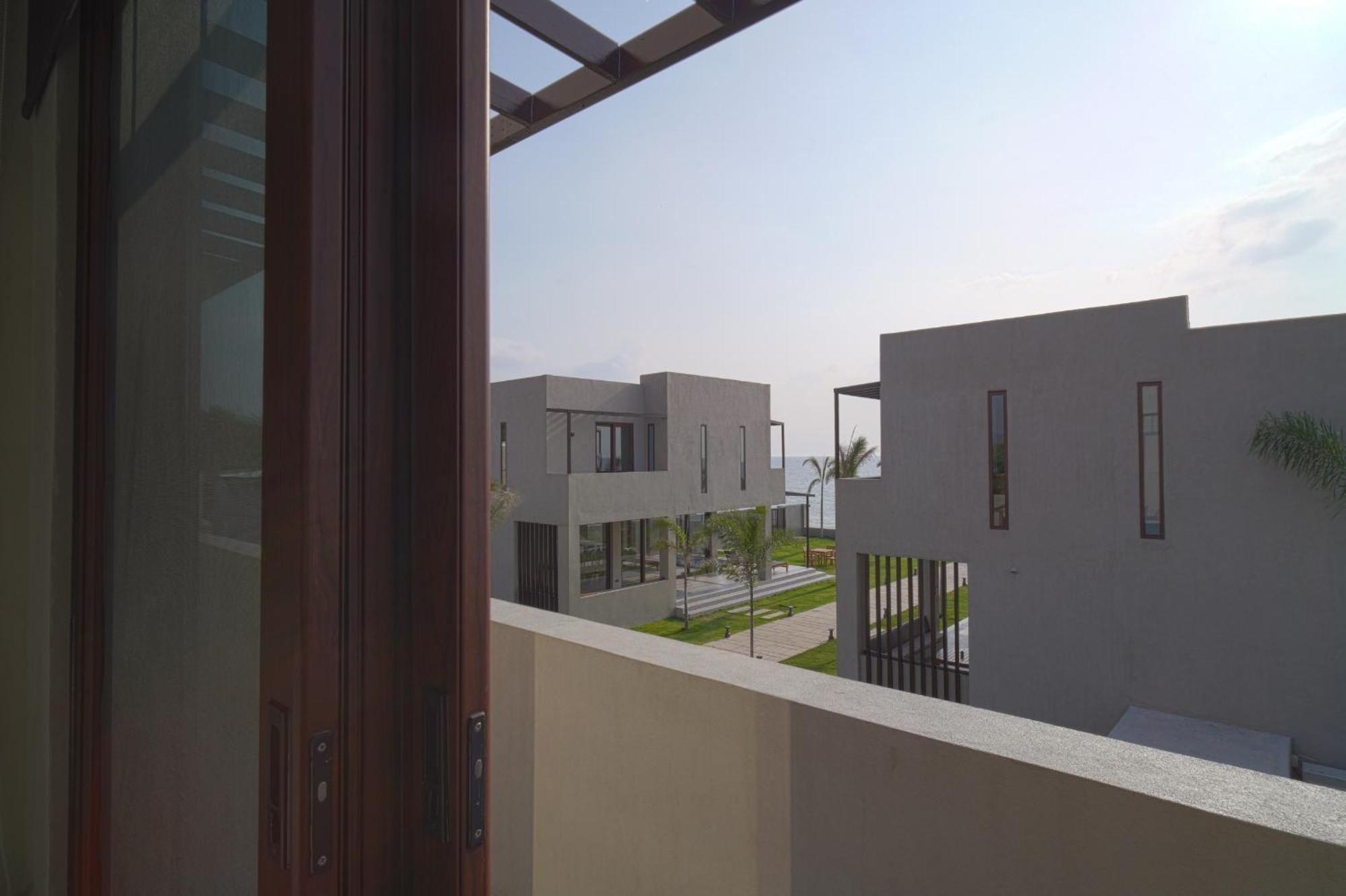 Araya Beach Casas Batangas Exterior photo