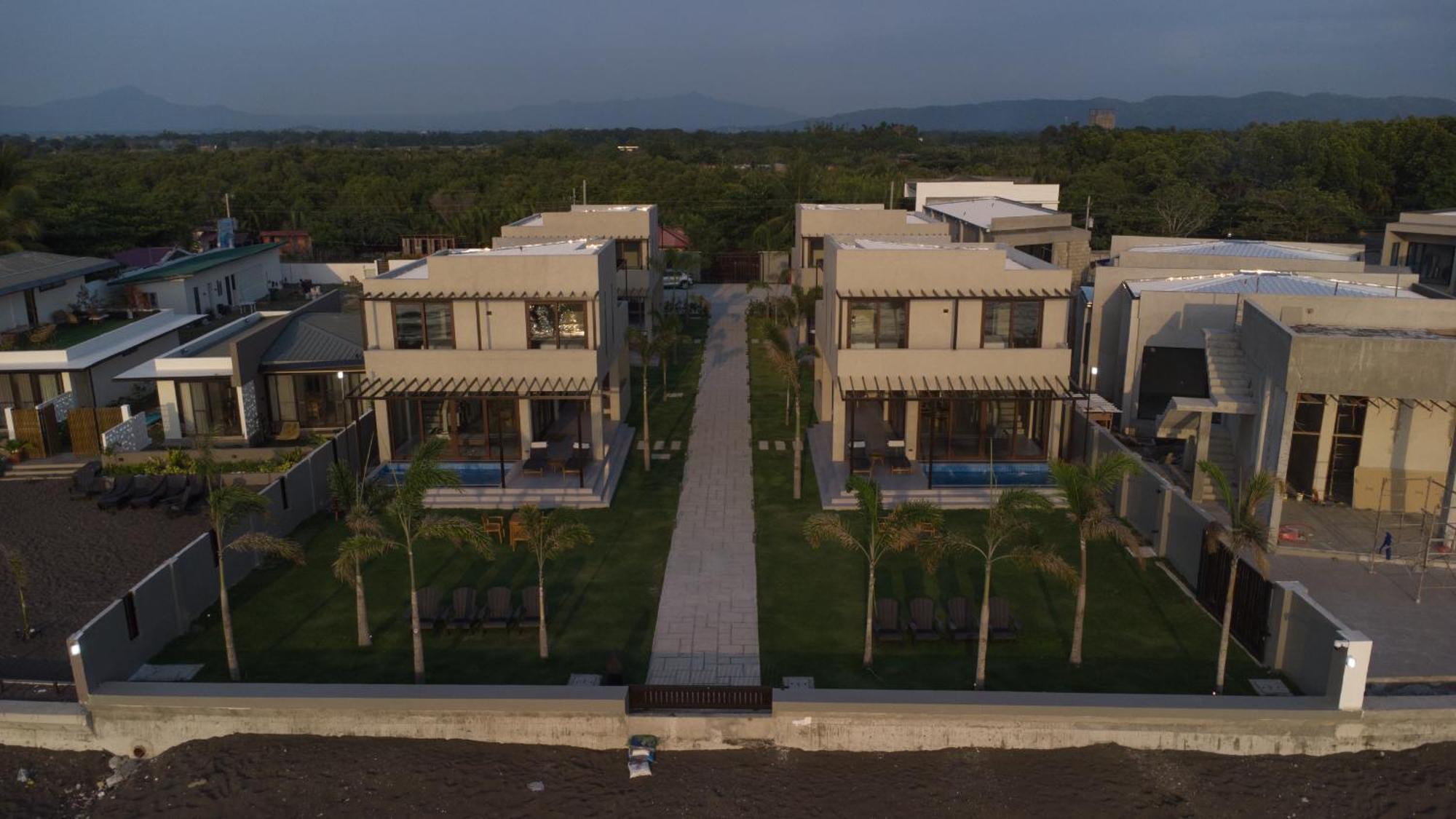 Araya Beach Casas Batangas Exterior photo
